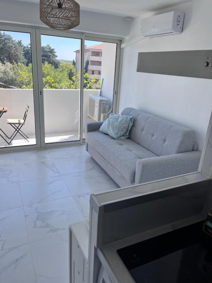 Superbe Appartement Avec Balcon Et Parking Aix-en-Provence Exterior photo